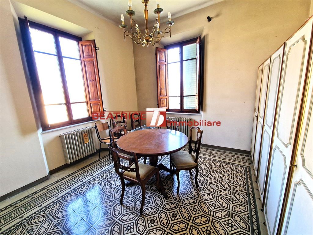 VILLA LIBERTY ABITABILE DA SUBITO CON GIARDINO