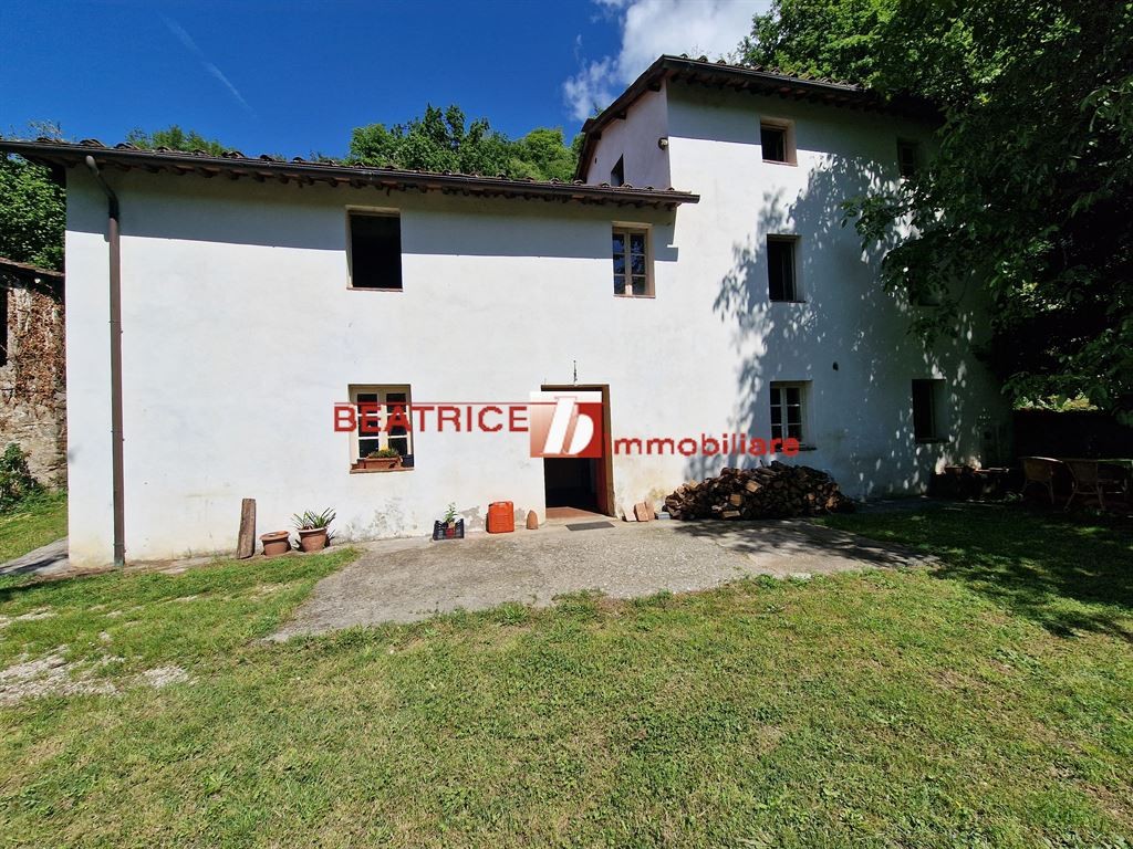 IN COLLINA CON MOLTA PRIVACY